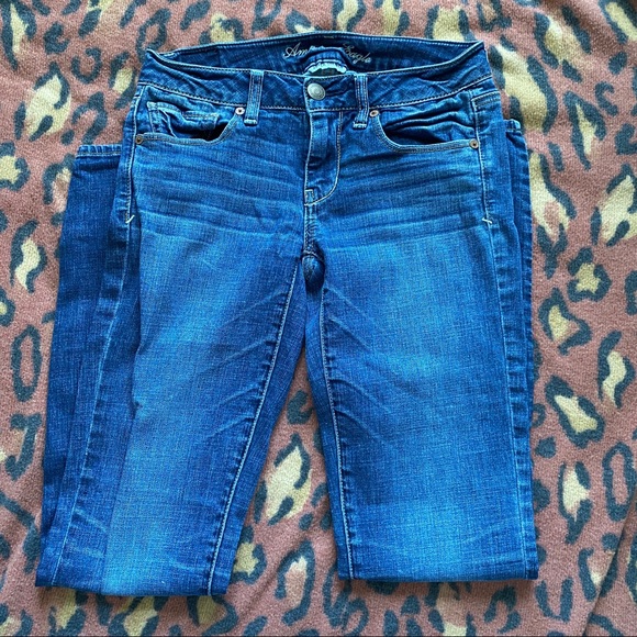 (american eagle) denim straight low rise medium wash jeans - Picture 2 of 8